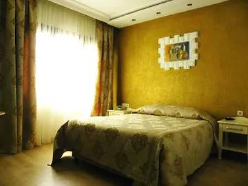 Asur Hotel Стамбул